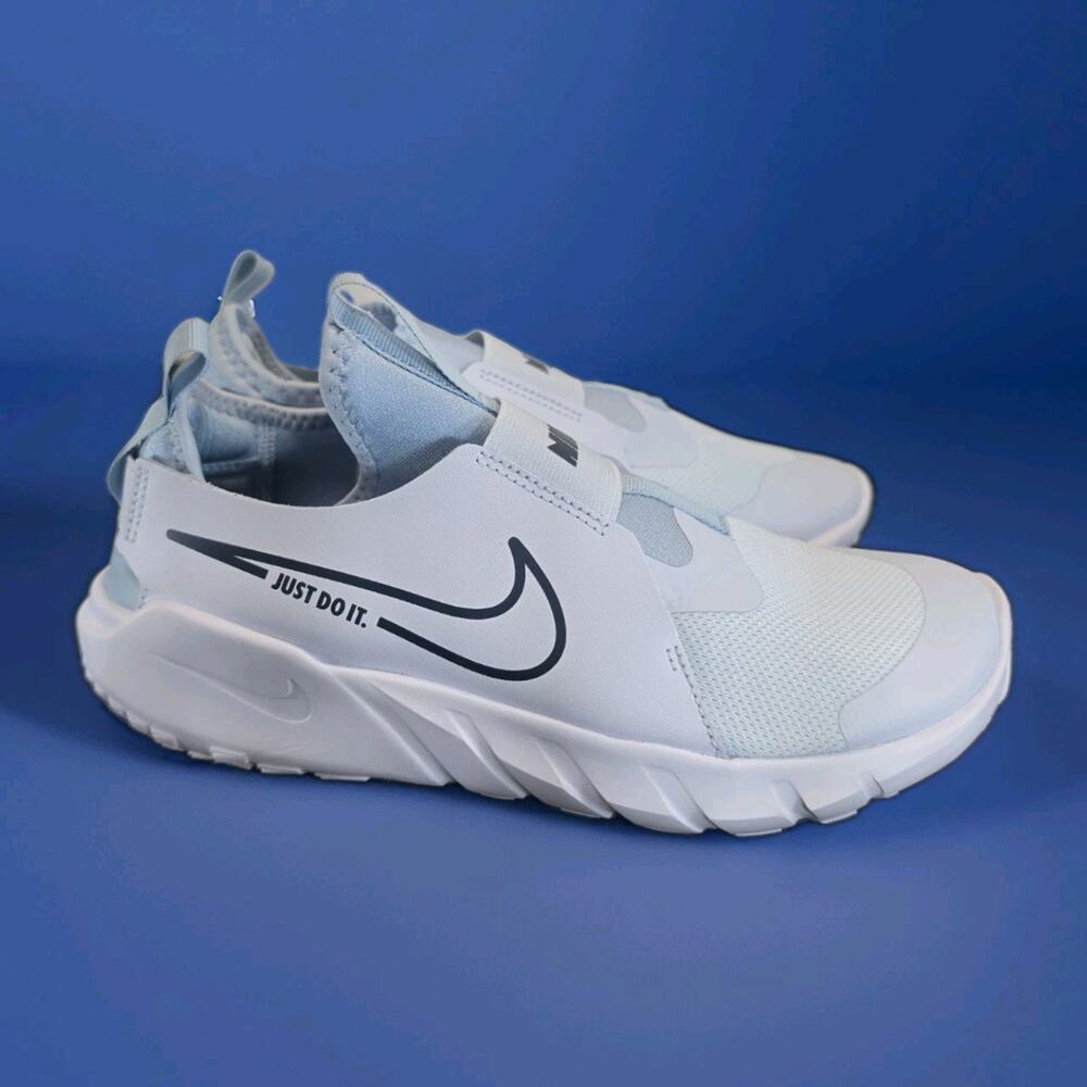 Size 6Y 7.5 Women Nike Flex Runner 2 (GS) DJ6038 010